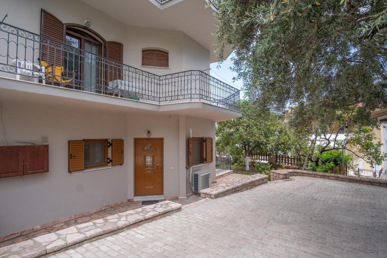Coral Apartments Parga Exterior photo