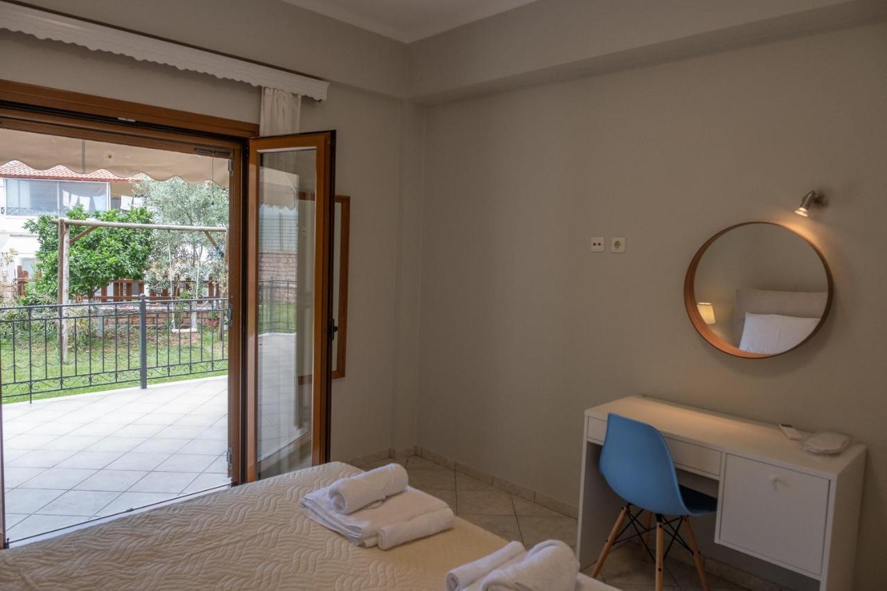 Coral Apartments Parga Exterior photo